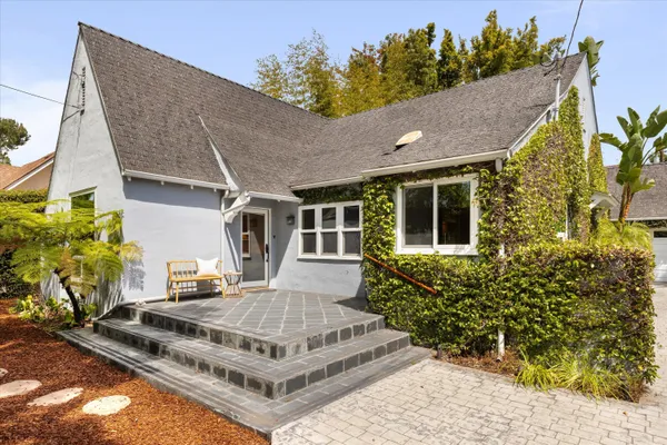 $1,950,000 | 2322 Chapala Street, Santa Barbara, CA 93105