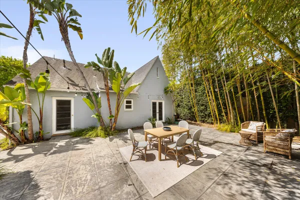 $1,850,000 | 2322 Chapala Street, Santa Barbara, CA 93105