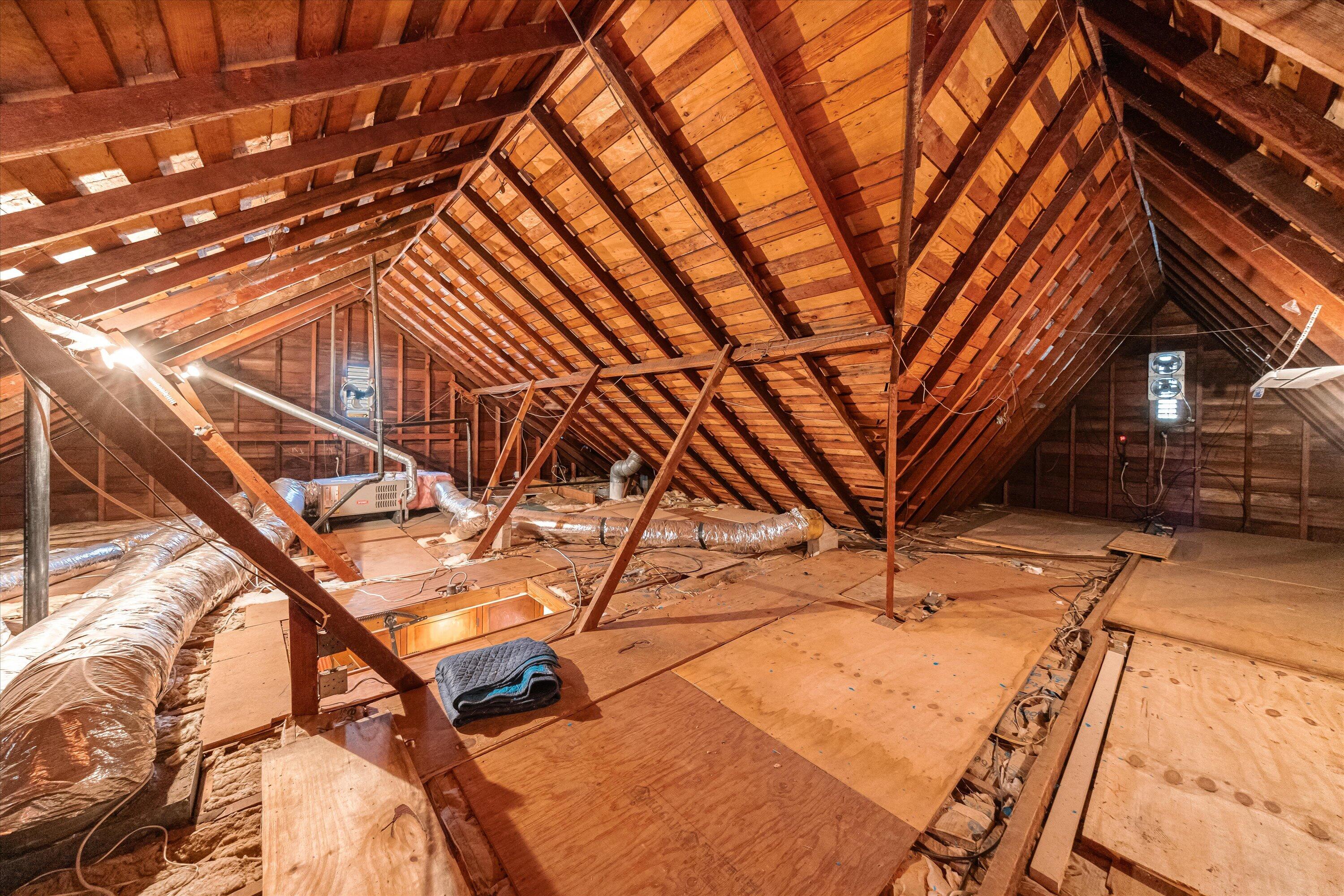 2322 Chapala Street Santa Barbara, CA 93105 - Photo 25 of 29 Attic1_2322 Chapala