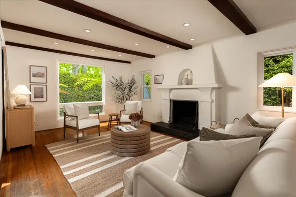 $1,850,000 | 2322 Chapala Street, Santa Barbara, CA 93105