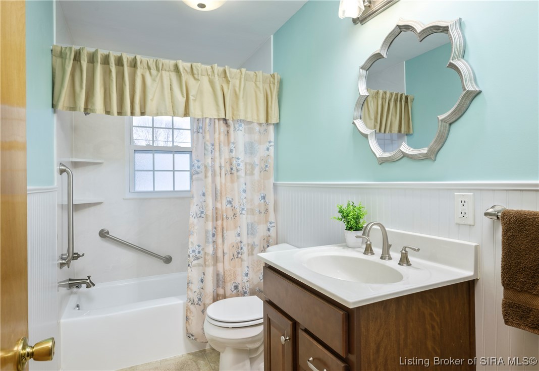 1424 Ridgeway Drive Jeffersonville, IN 47130 - Photo 21 of 40