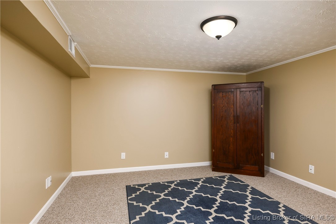 1424 Ridgeway Drive Jeffersonville, IN 47130 - Photo 23 of 40