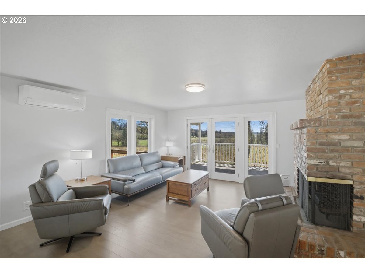 25357 High Pass Road Junction City, OR 97448 - Photo 12 of 43