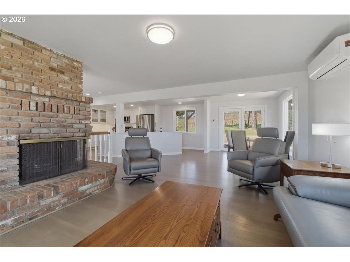 25357 High Pass Road Junction City, OR 97448 - Photo 13 of 43