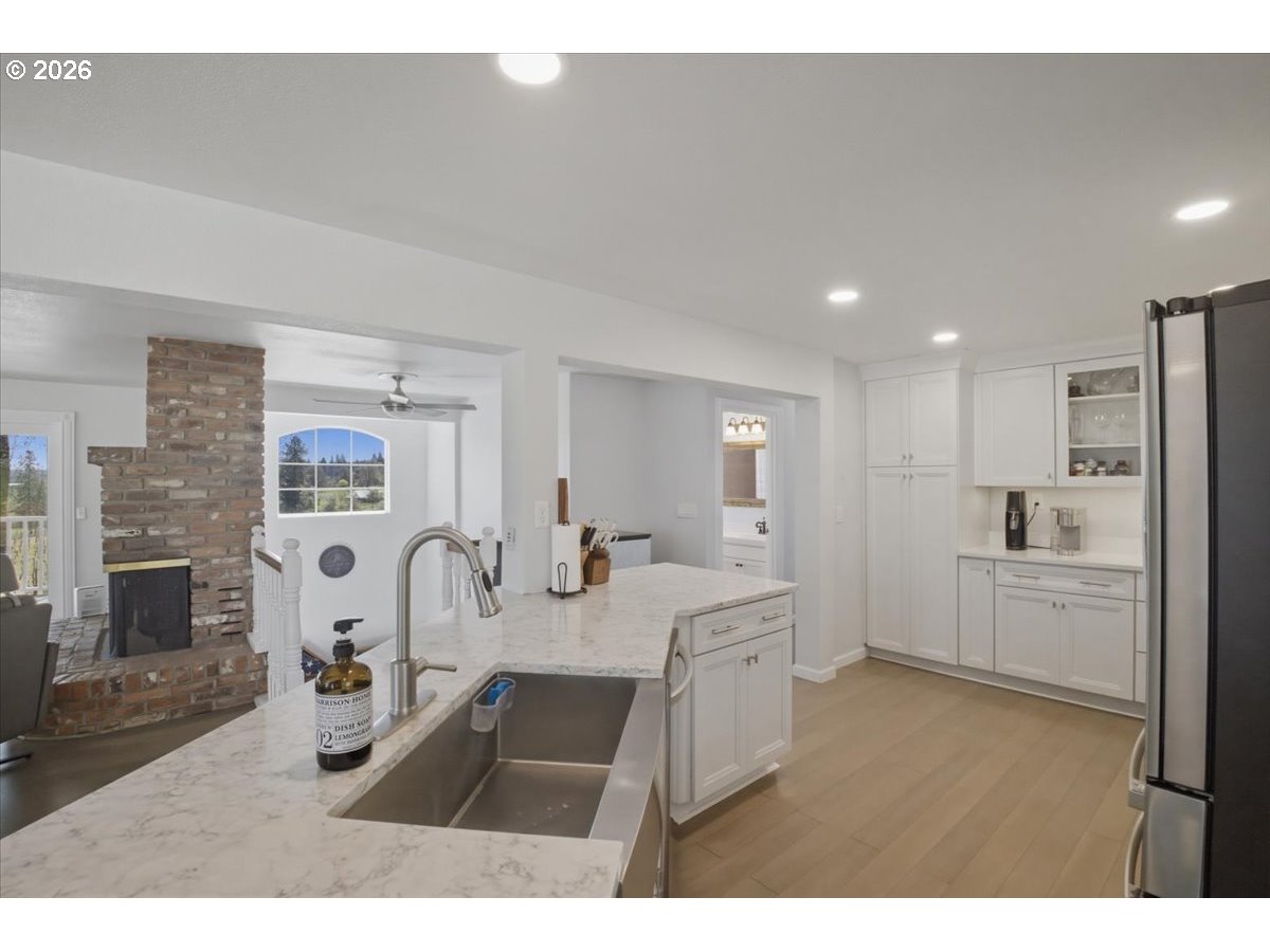 25357 High Pass Road Junction City, OR 97448 - Photo 17 of 43