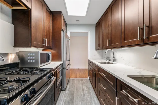 a view of a livingroom with furniture and window