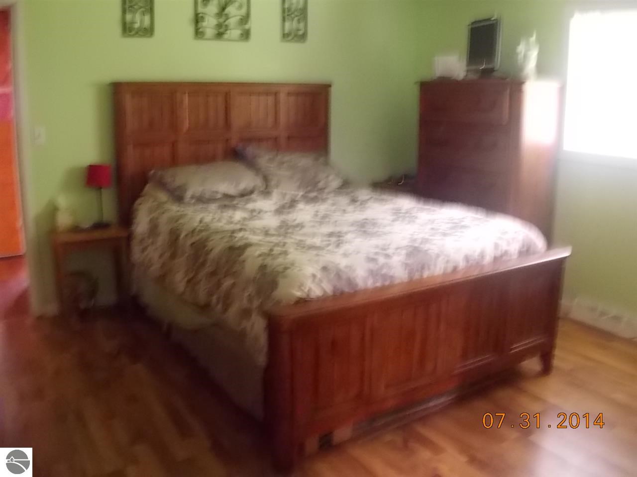 5883 South Huron Road Pinconning, MI 48650 - Photo 5 of 17 1809337-4.JPG