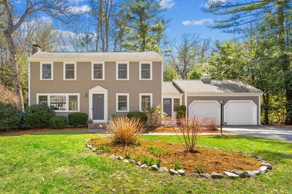 $875,000 | 13 Mohegan Road, Acton, MA 01720