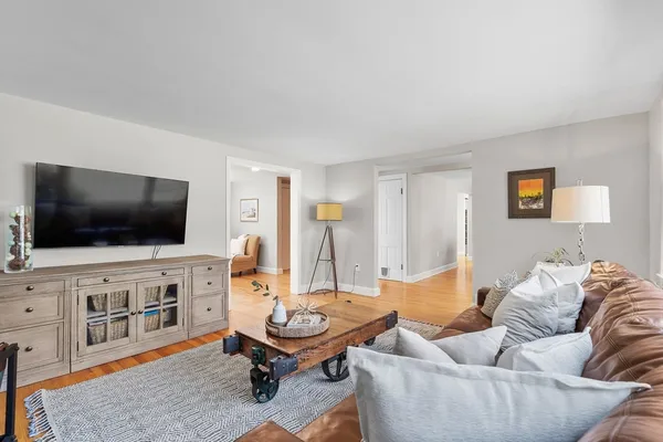 $875,000 | 13 Mohegan Road, Acton, MA 01720