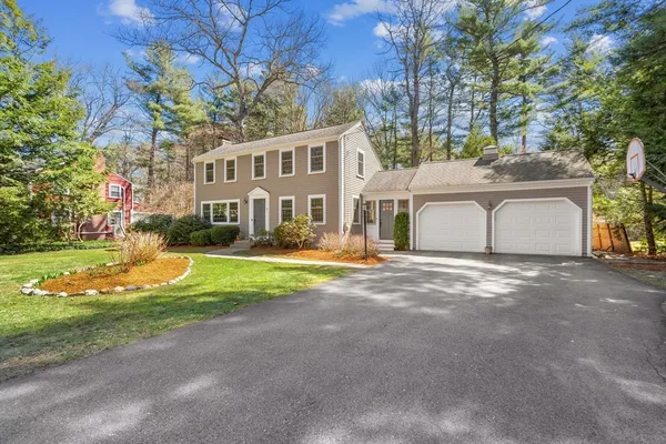 $875,000 | 13 Mohegan Road, Acton, MA 01720