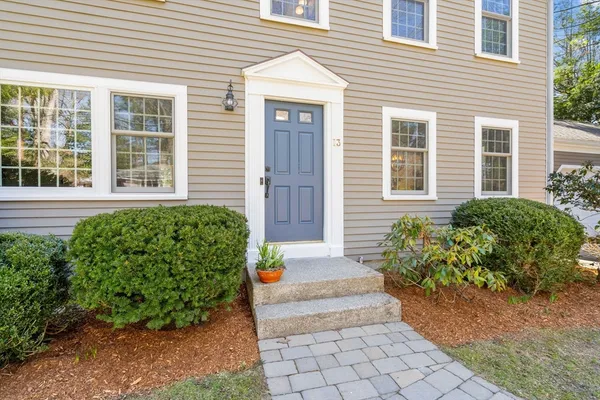 $875,000 | 13 Mohegan Road, Acton, MA 01720