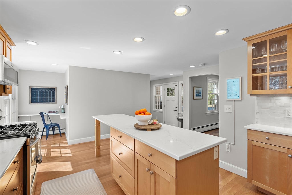 13 Mohegan Road Acton, MA 01720 - Photo 9 of 39