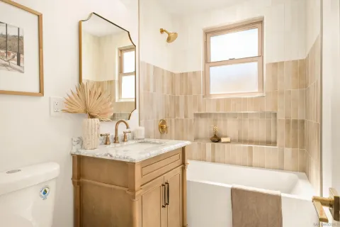 $945,000 | 5254 Bocaw Place, San Diego, CA 92115