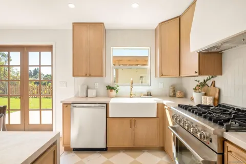 $945,000 | 5254 Bocaw Place, San Diego, CA 92115