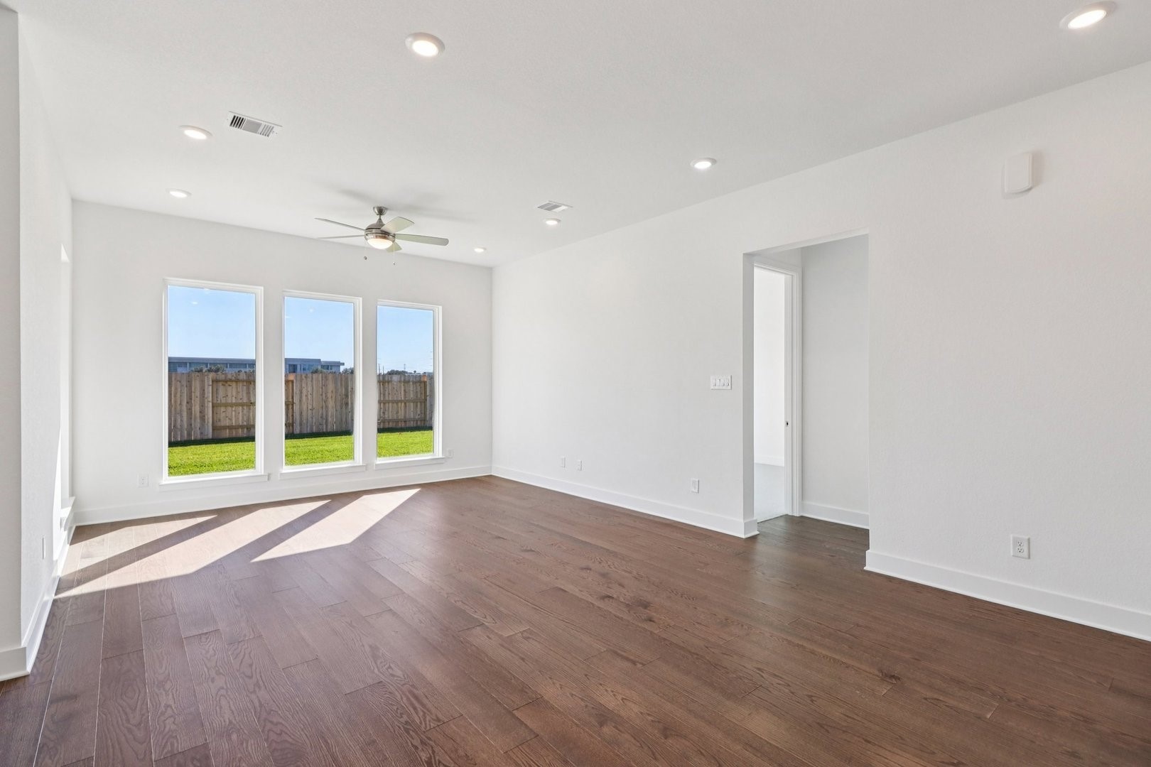 1322 Secret Grv Trail Tomball, TX 77375 - Photo 16 of 34 1322 Secret Grove Great Room