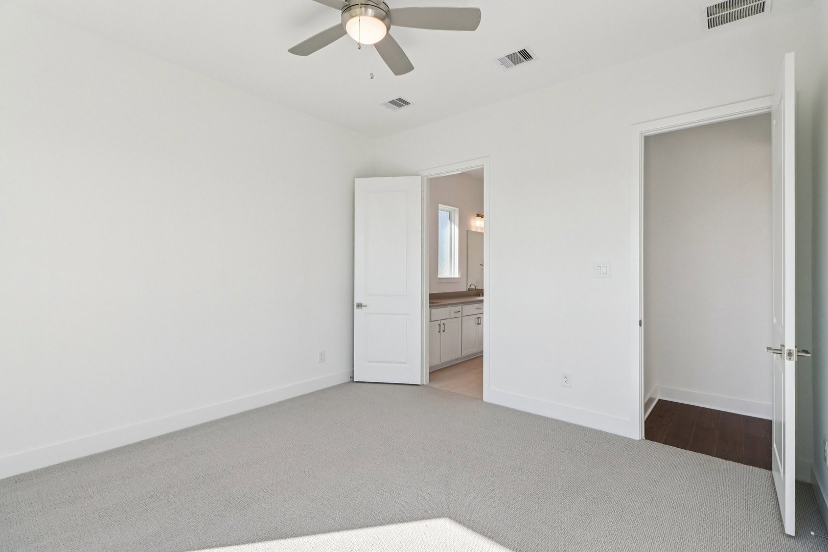 1322 Secret Grv Trail Tomball, TX 77375 - Photo 20 of 34 1322 Secret Grove Primary Room