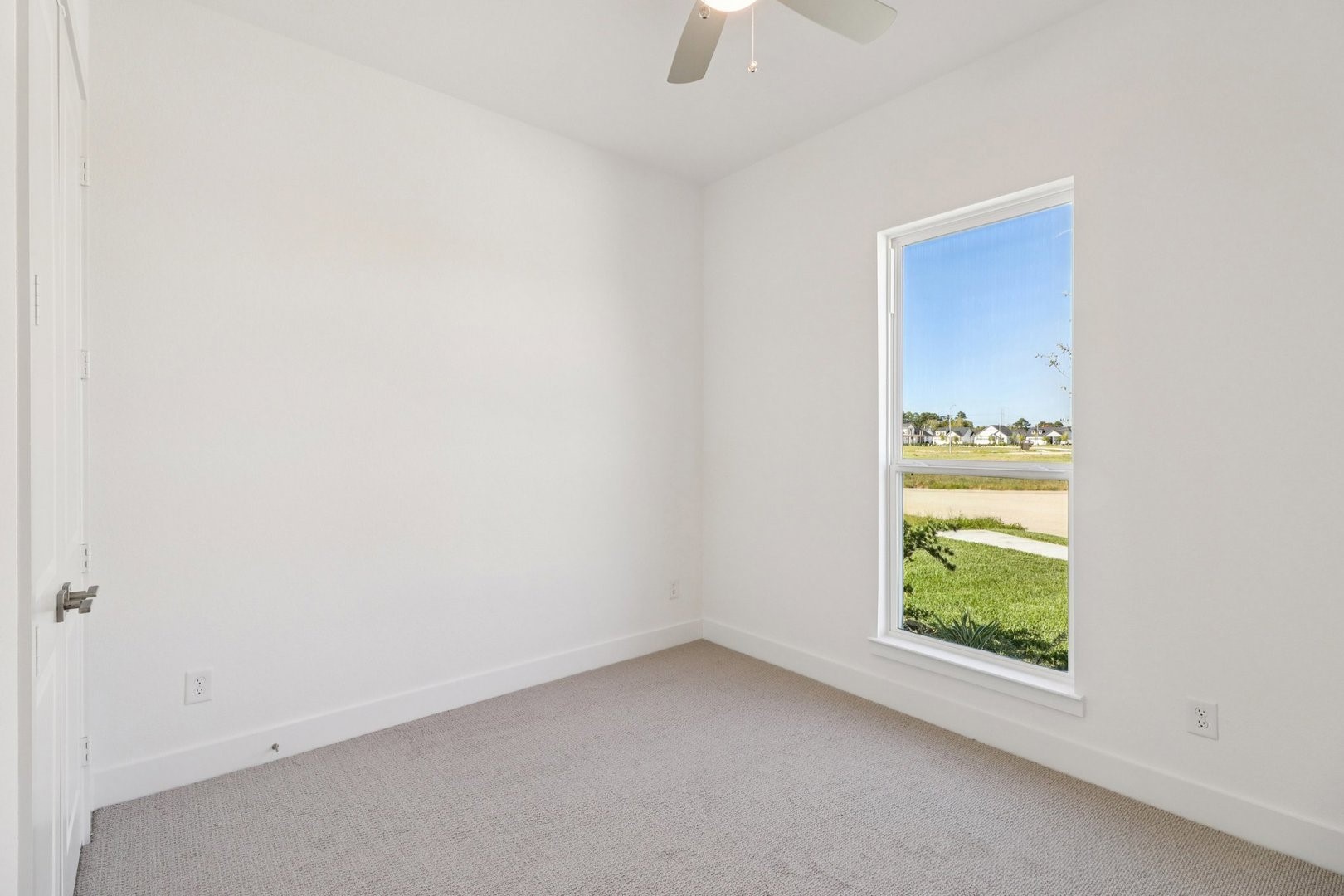 1322 Secret Grv Trail Tomball, TX 77375 - Photo 26 of 34 1322 Secret Grove Bed