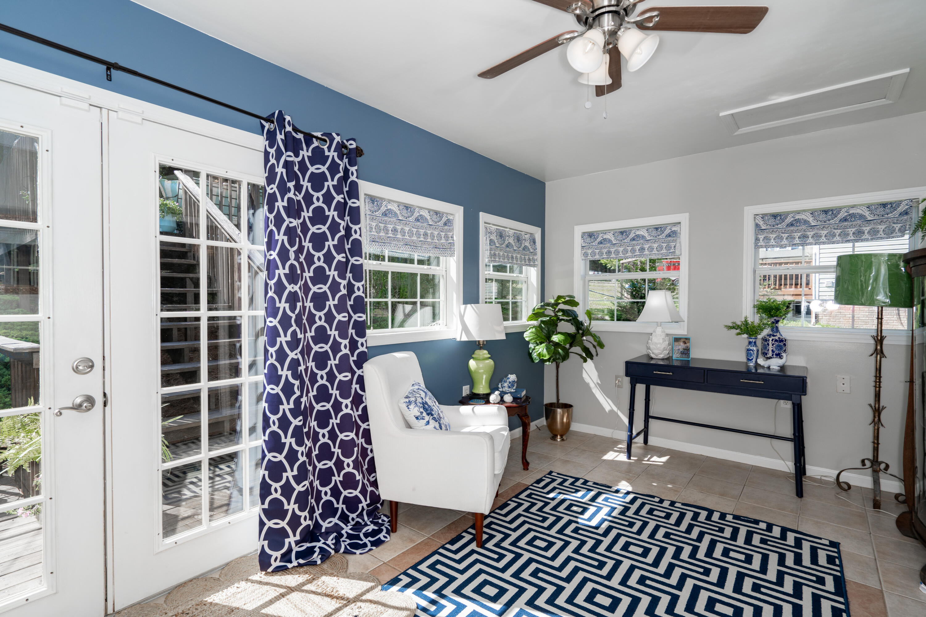 6305 Levi Road Hixson, TN 37343 - Photo 19 of 37 6305 Levi sunroom 1