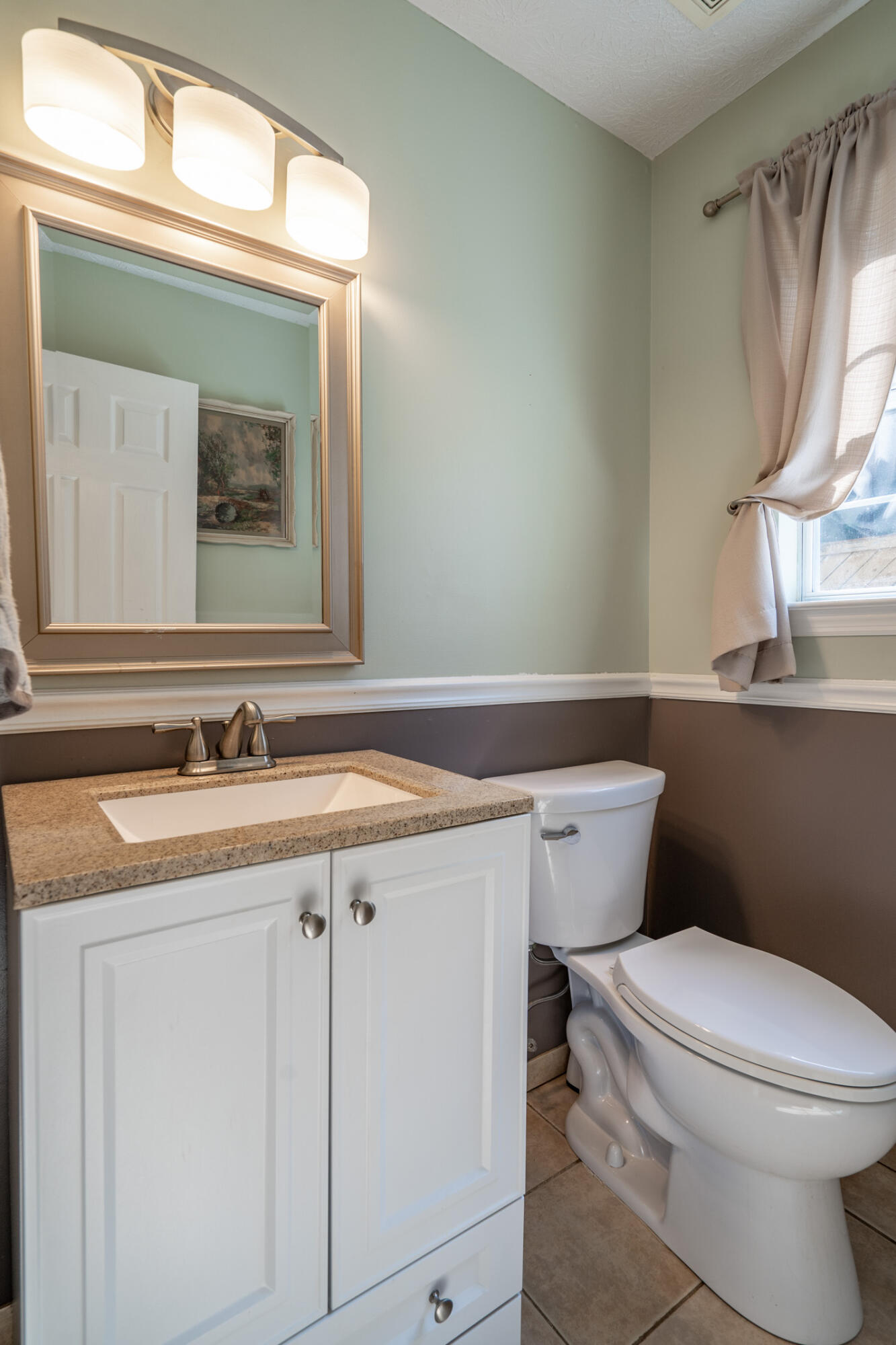 6305 Levi Road Hixson, TN 37343 - Photo 21 of 37 6305 Levi half bath