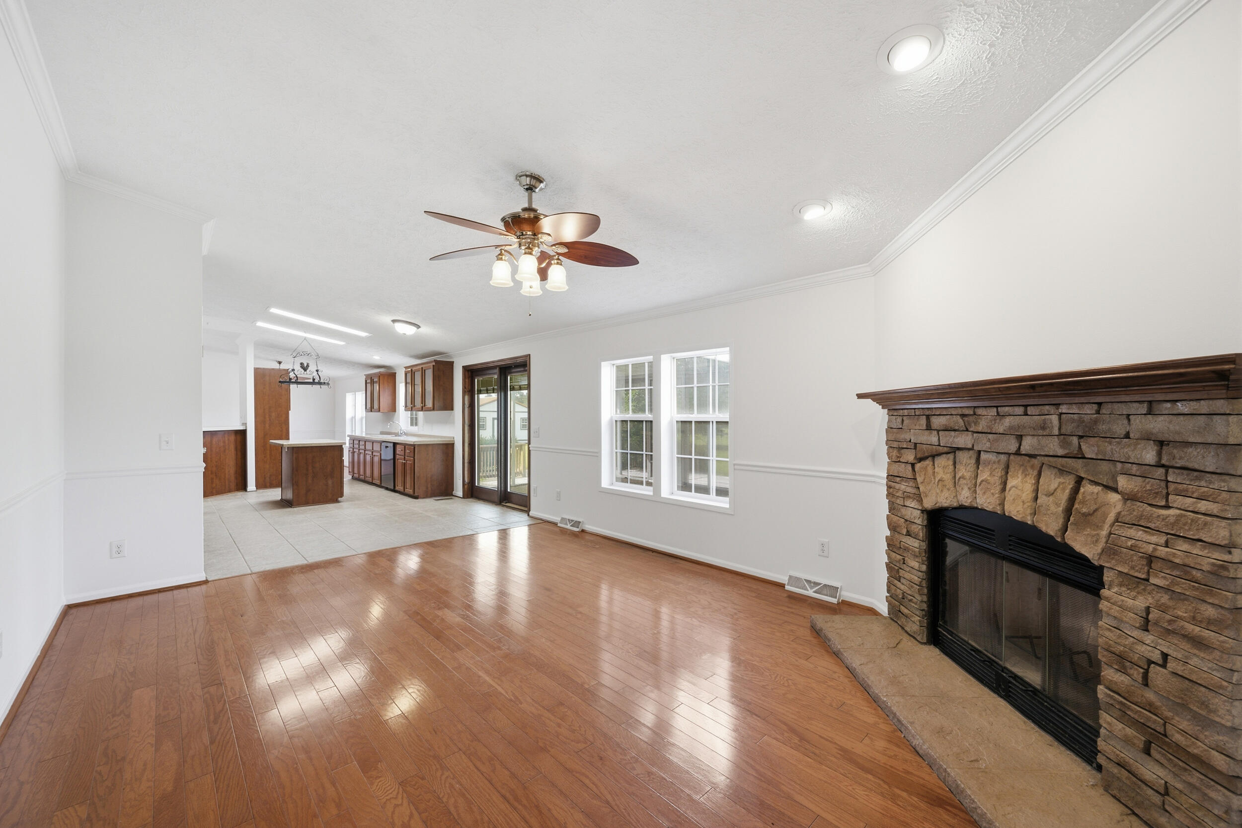 685 Centerwood Road Williston, SC 29853 - Photo 12 of 42