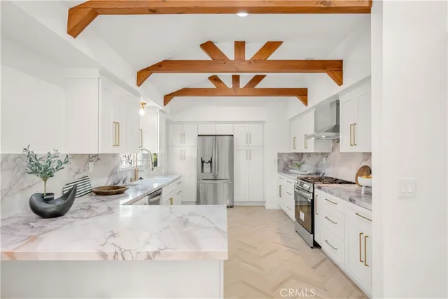 $2,395,000 | 370 East 19th Street, Costa Mesa, CA 92627