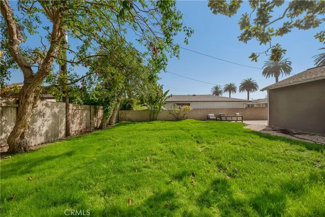 $2,395,000 | 370 East 19th Street, Costa Mesa, CA 92627
