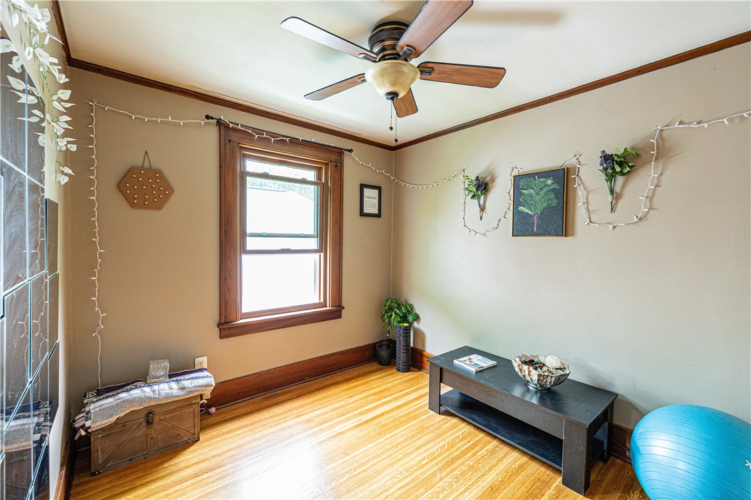 334 Marion Street Rochester, NY 14610 - Photo 23 of 37