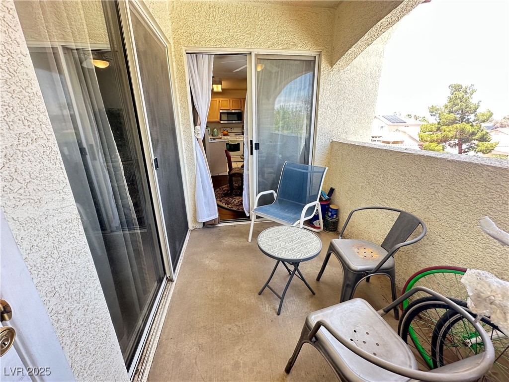 698 South Racetrack Road, Unit 322 Henderson, NV 89015 - Photo 31 of 39 View of balcony