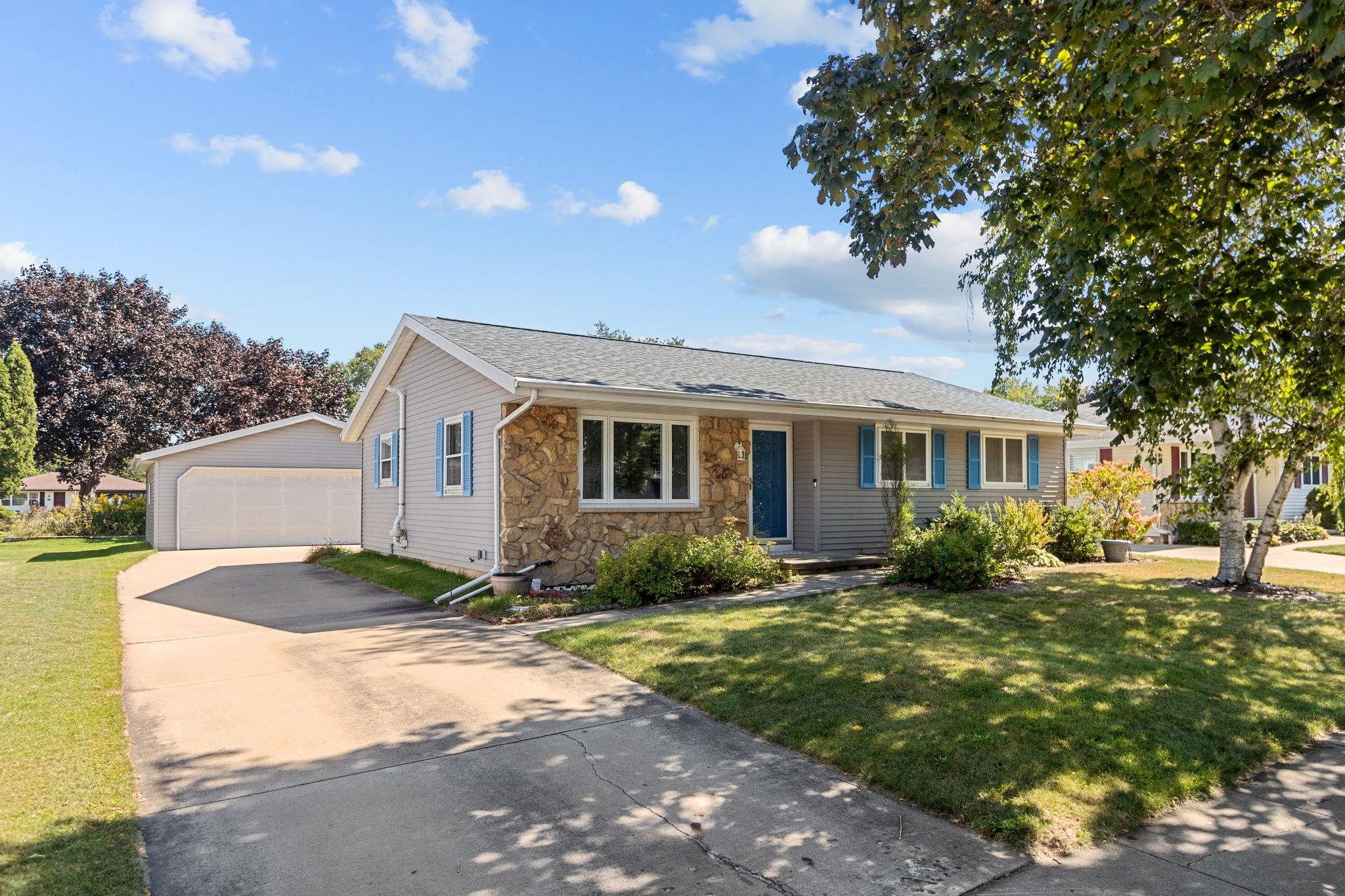 2512 South Schaefer Street Appleton, WI 54915 - Photo 1 of 1 Gallery Image 1