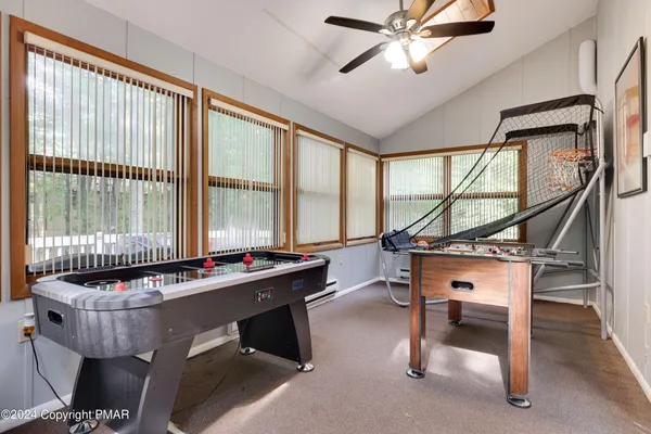 $2,200 | 2933 Melody Lane, Tobyhanna, PA 18466