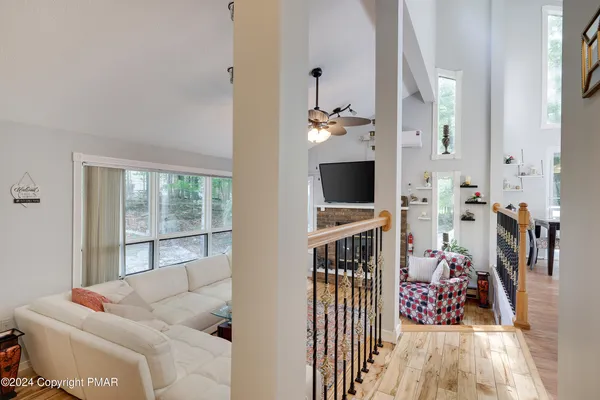 $2,200 | 2933 Melody Lane, Tobyhanna, PA 18466