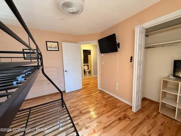 $2,200 | 2933 Melody Lane, Tobyhanna, PA 18466