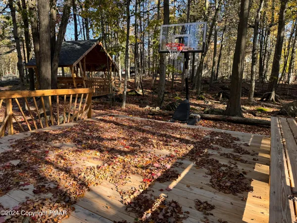 $2,200 | 2933 Melody Lane, Tobyhanna, PA 18466