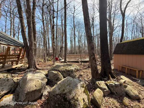 $2,200 | 2933 Melody Lane, Tobyhanna, PA 18466