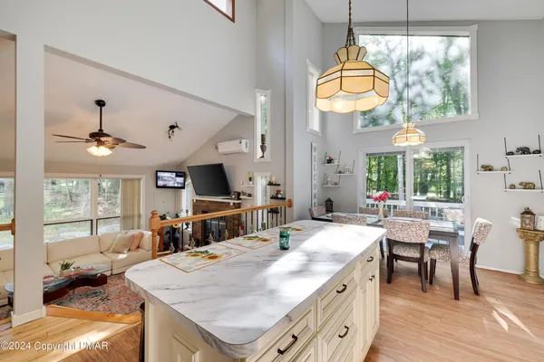 $2,200 | 2933 Melody Lane, Tobyhanna, PA 18466