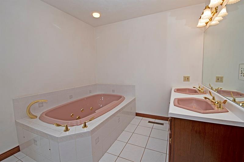 320 Cole Road Sarver, PA 16055 - Photo 20 of 25 Master Bathroom