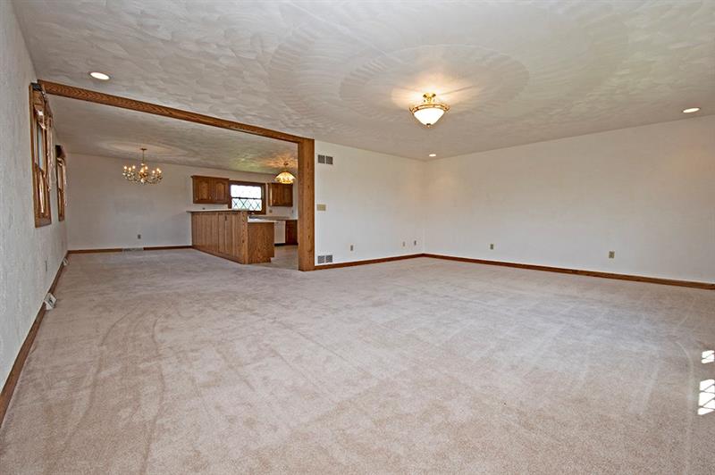 320 Cole Road Sarver, PA 16055 - Photo 23 of 25 2nd Floor Living