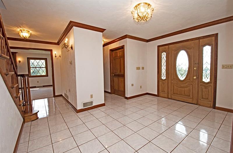 320 Cole Road Sarver, PA 16055 - Photo 5 of 25 Entry