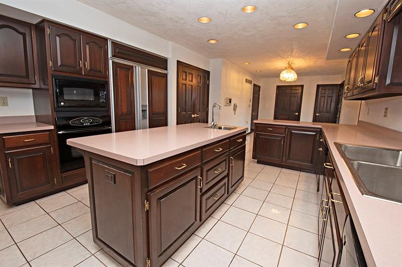 320 Cole Road Sarver, PA 16055 - Photo 6 of 25 Kitchen