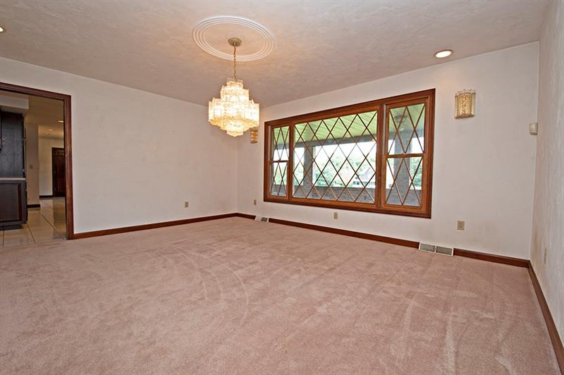 320 Cole Road Sarver, PA 16055 - Photo 10 of 25 Formal Dining Room
