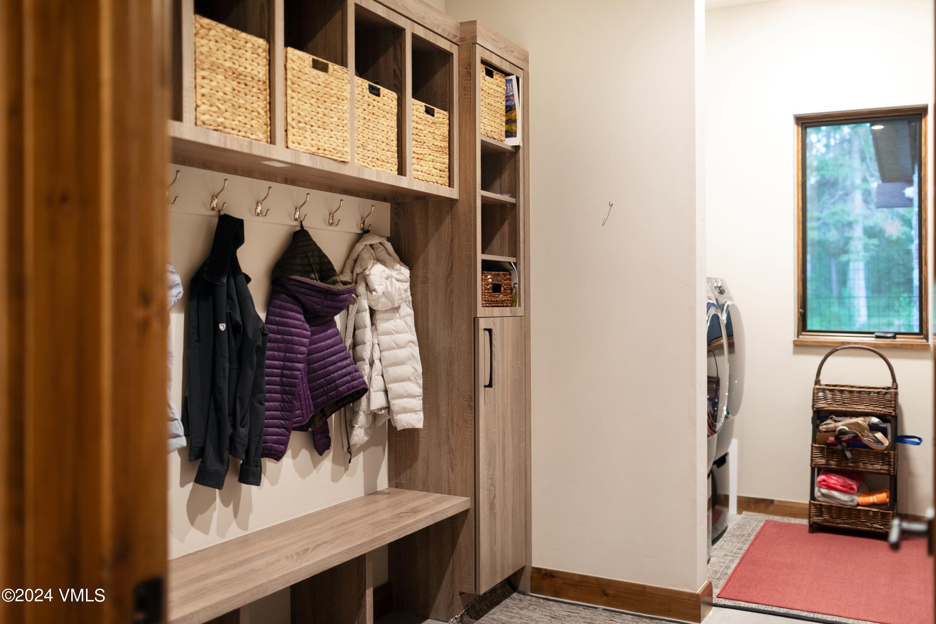 84 Shooting Star Avon, CO 81620 - Photo 32 of 48 25 Mud Room