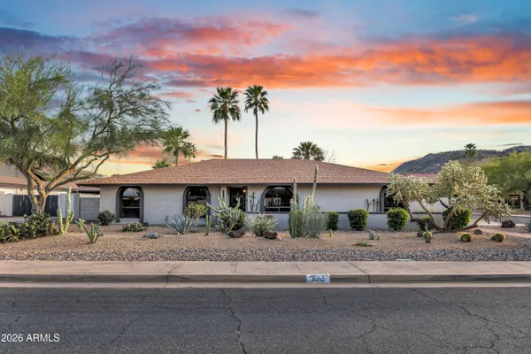 $699,000 | 121 East Pershing Avenue, Phoenix, AZ 85022