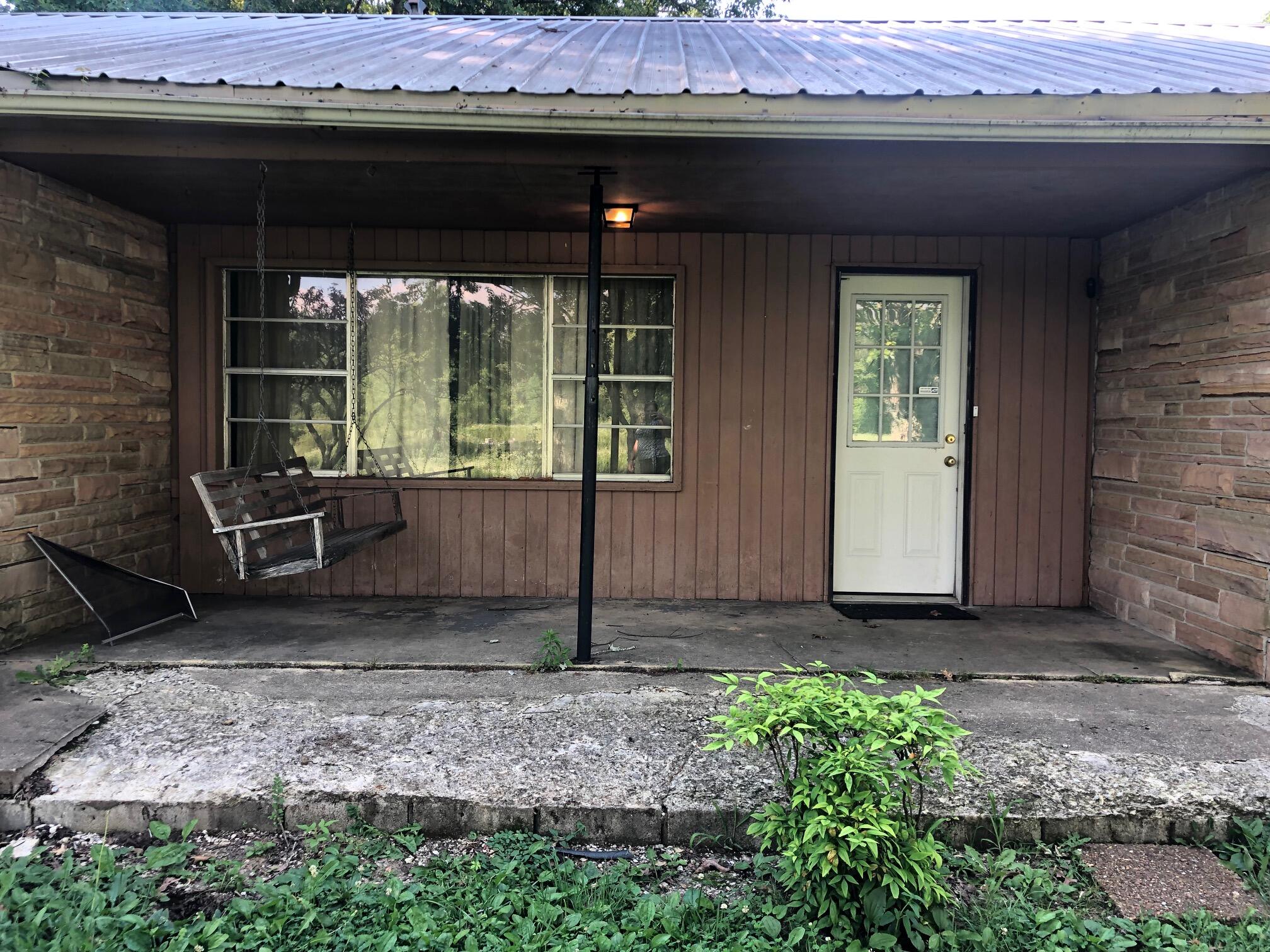1125 Hensley Road Jamestown, TN 38556 - Photo 2 of 26 IMG_2946