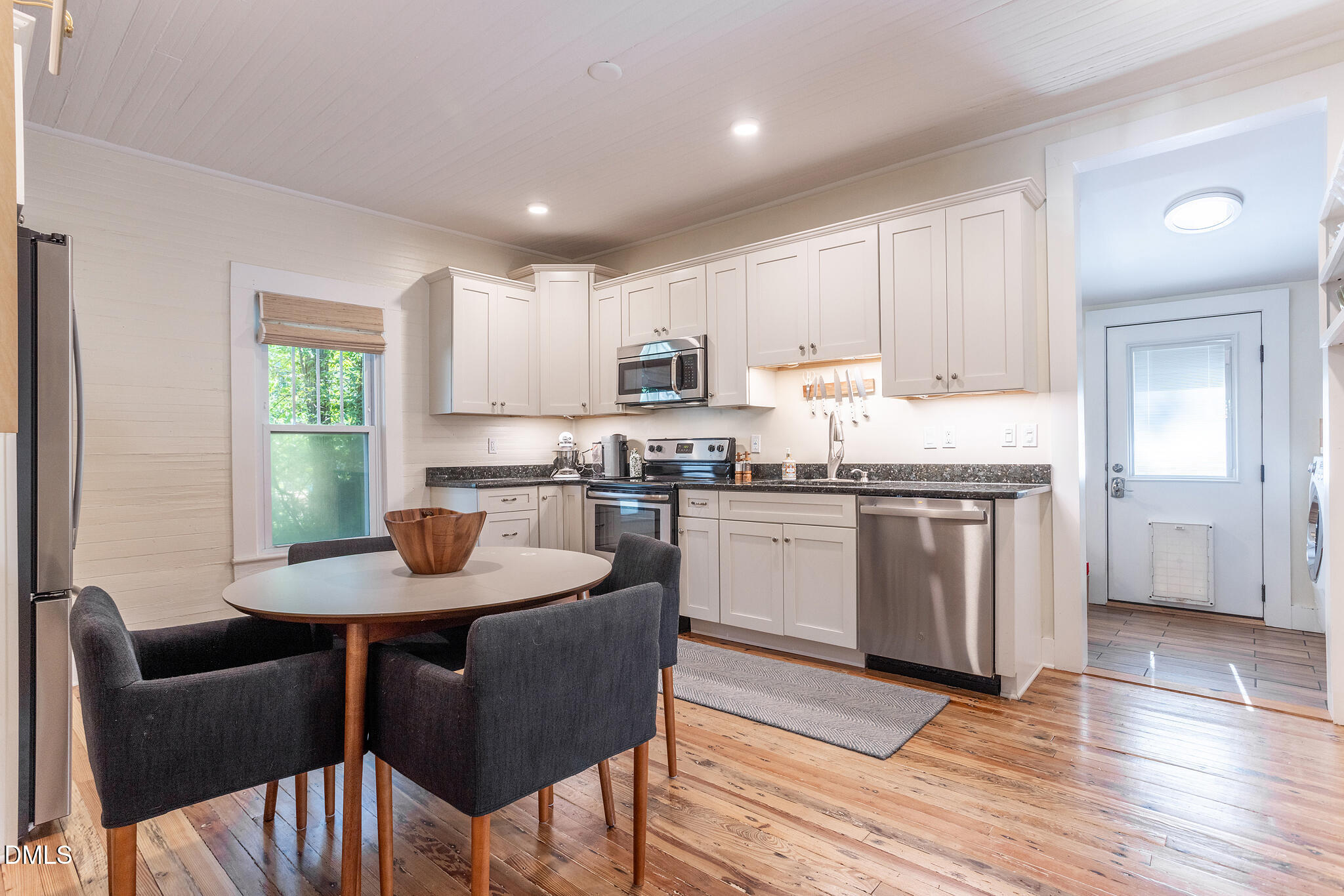 1112 Berkeley Street Durham, NC 27705 - Photo 8 of 22 Eat-in Kitchen