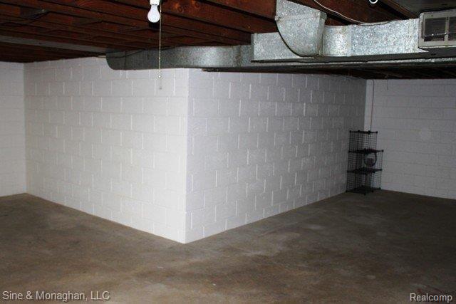 211 Ridgemont Road Grosse Pointe, MI 48236 - Photo 20 of 25 IMG_0555.JPG