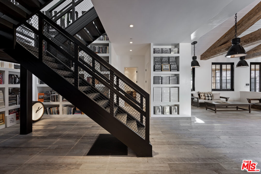 13215 Riviera Ranch Road Los Angeles, CA 90049 - Photo 17 of 37 a view of an entryway livingroom and hall