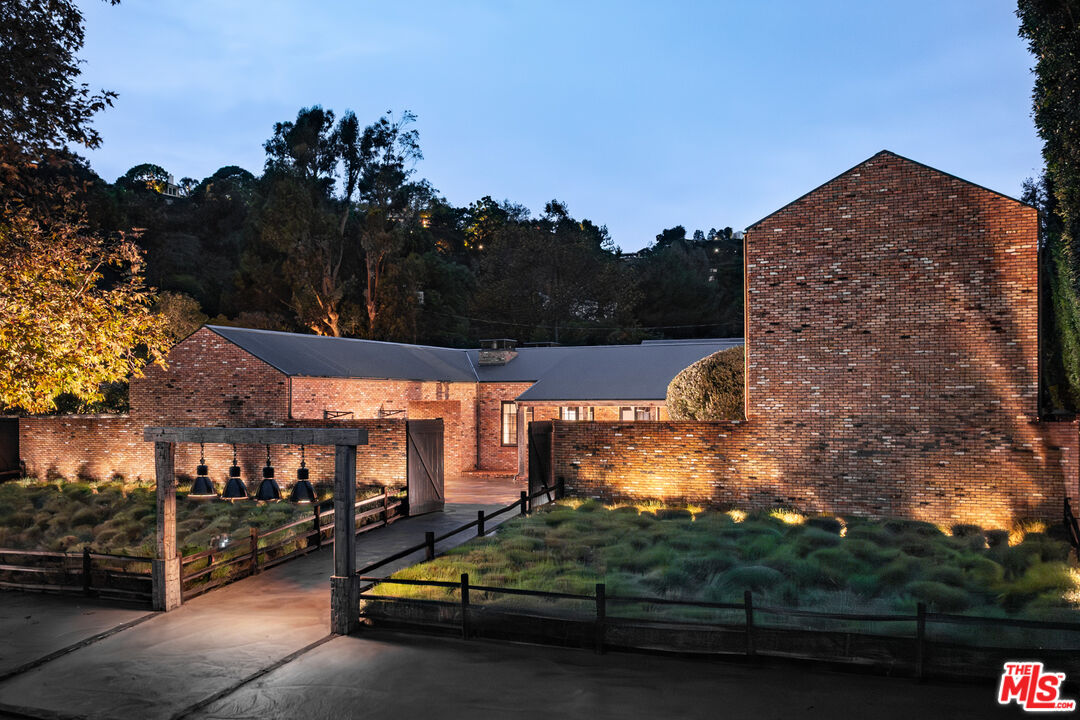 13215 Riviera Ranch Road Los Angeles, CA 90049 - Photo 36 of 37 a view of a street with sitting area