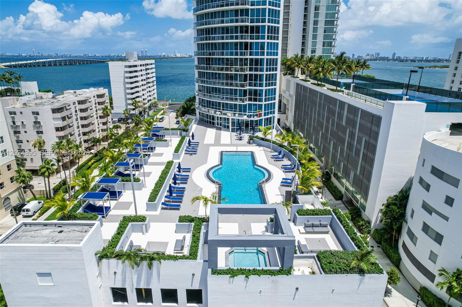 480 Northeast 30th Street, Unit 1703 Miami, FL 33137 - Photo 30 of 35
