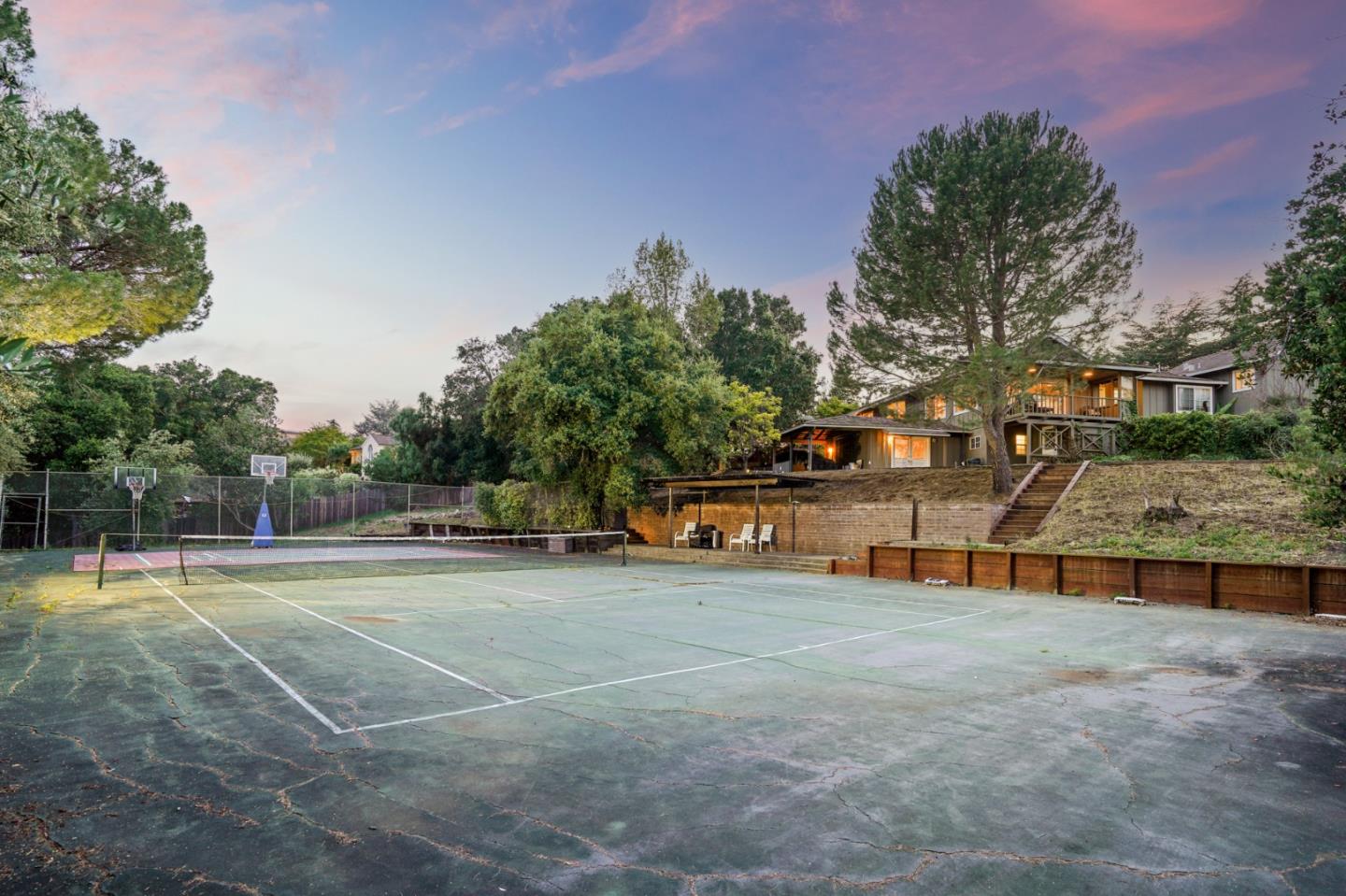 14160 Miranda Road Los Altos Hills, CA 94022 - Photo 28 of 30 a view of a basketball court