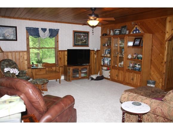 6 Pondview Road Chittenden, VT 05737 - Photo 4 of 35